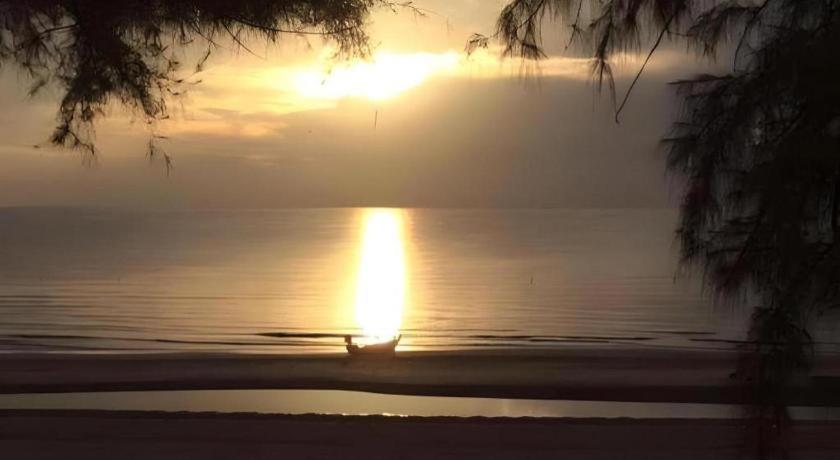 Greenseaview Resort Chong Chang Экстерьер фото